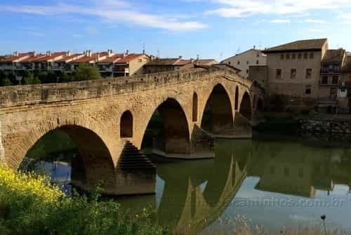 Ponte que deu nome à Puente la Reina, Navarra