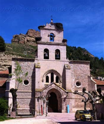 Igreja de Santa Maria em Belorado, o albergue fica junto à Igreja