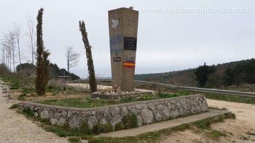 Monumento em homenagem aos mortos na guerra civil espanhola