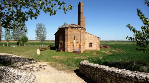 Ermita de la Virgen del Puente, perto de Sahagun